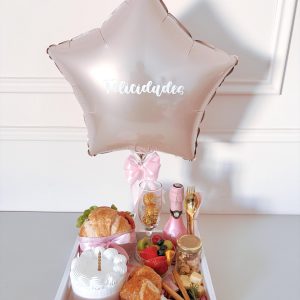 DESAYUNO BANDEJA FELIZ